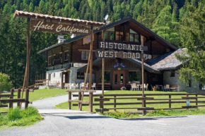 Гостиница Hotel California, Камполук
